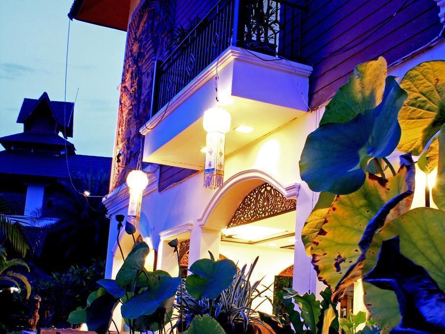 Phoom Thai Garden Hotel Phrae Exterior photo